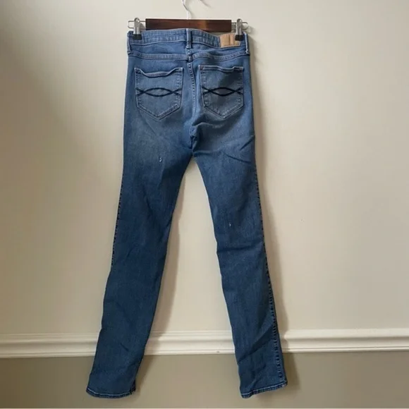 Abercrombie & Fitch Straight Leg Mid-rise Jeans - Picture 6 of 7
